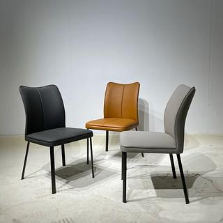 Cadeira de jantar moderna e luxuosa em estilo italiano de couro simulado de alta qualidade com encosto alto OY-002